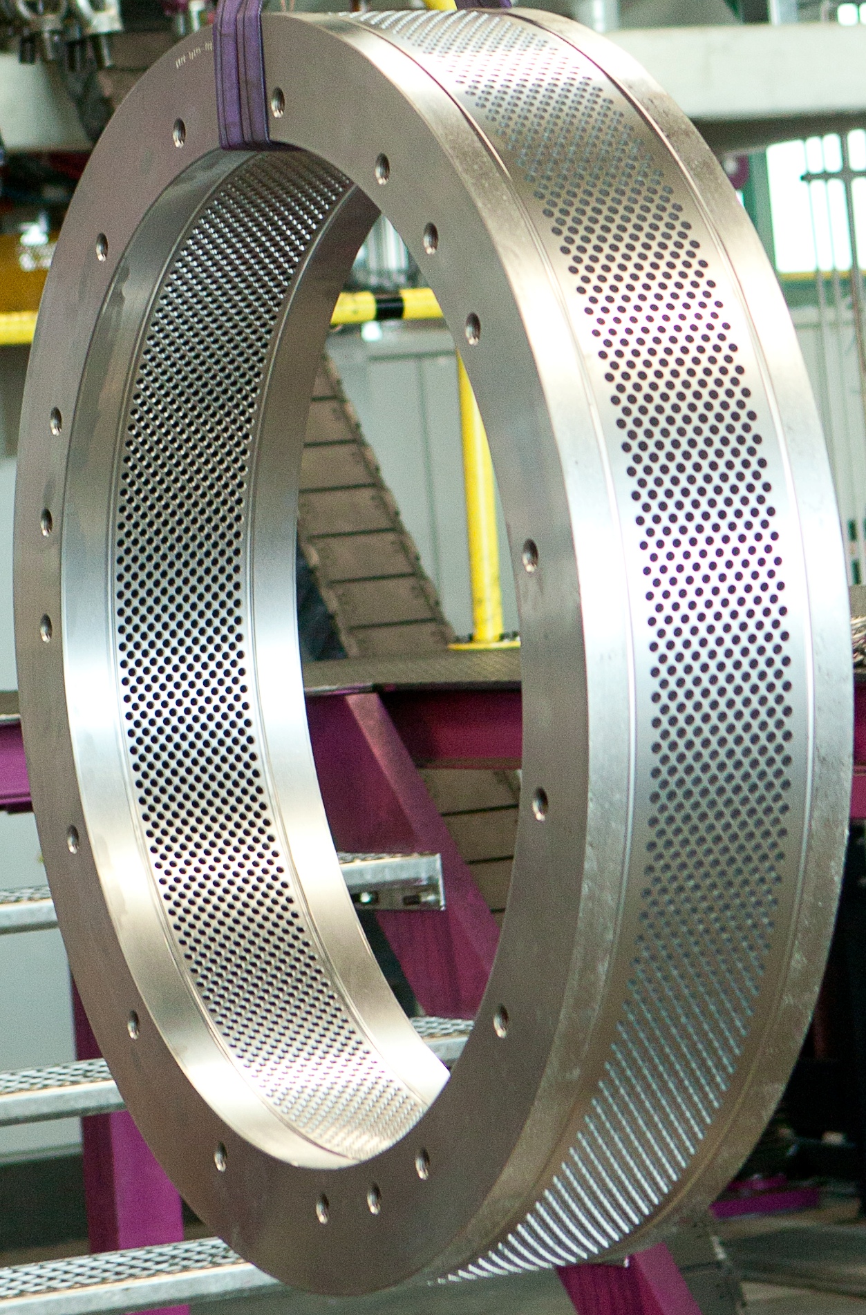 replacement dies and roll shells for pellet mill